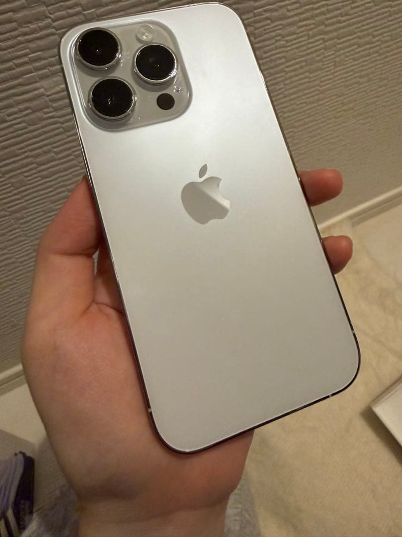Apple iPhone 14 Pro 本体 箱 未使用充電コードあり