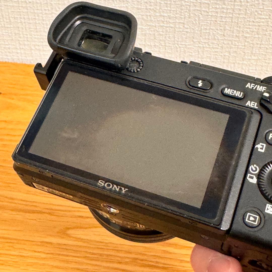 【最安値】ソニー　α6300 ミラーレス一眼カメラ　ILCE-6300 レンズ付