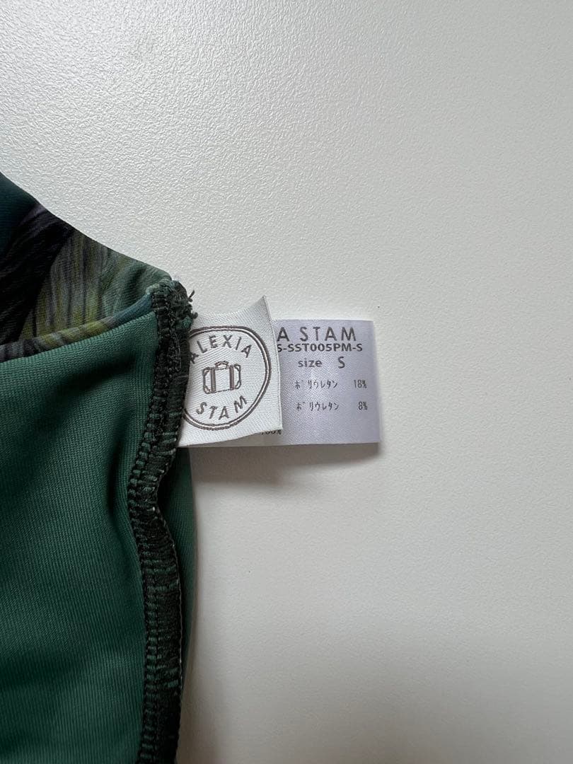 美品 ALEXIASTAM Charlie Peace of mindトップ S