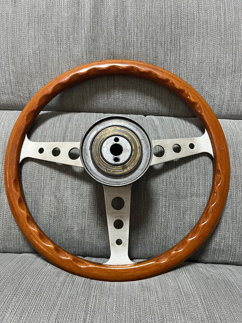 ＭＯＭＯ　INDYウッドハンドル