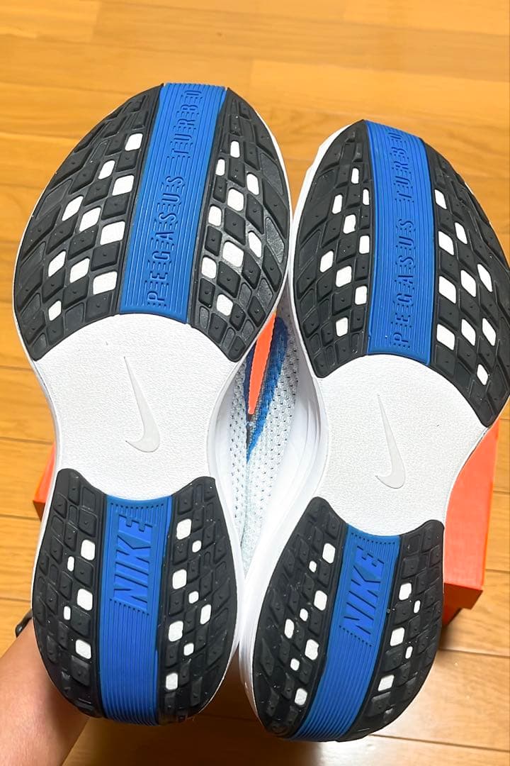 新品同様 ナイキ ペガサスプラス