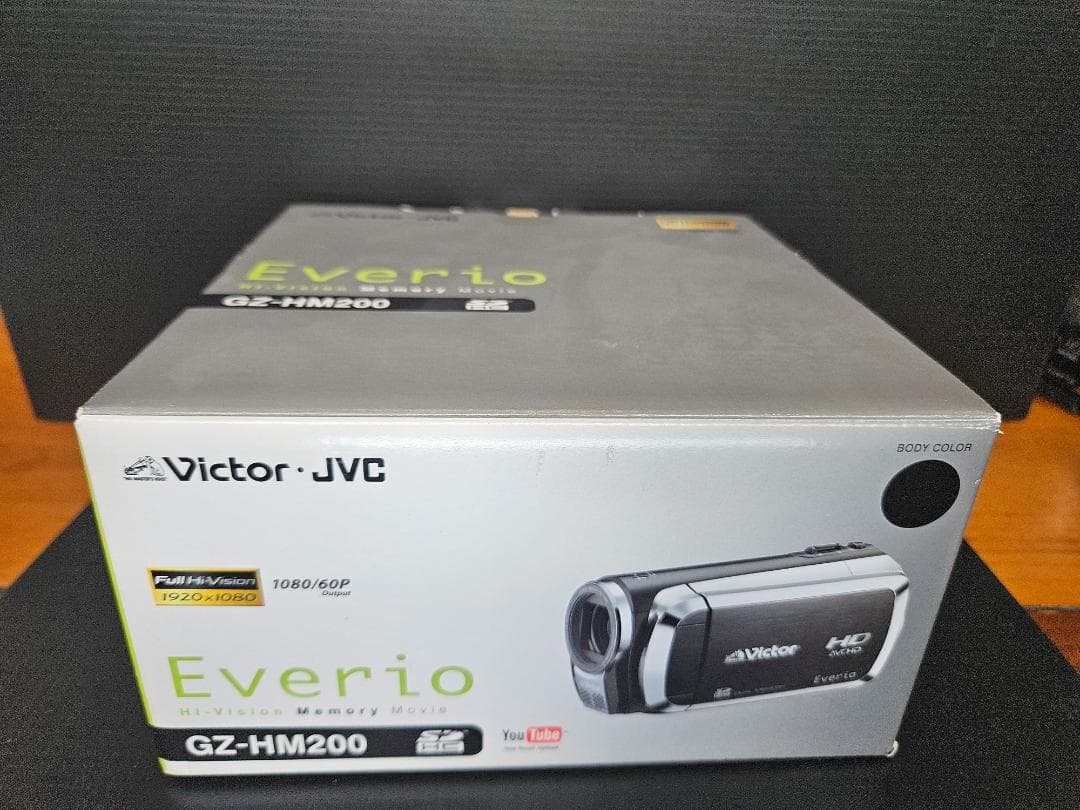 【Victor JVC Everio GZ-HM200】 本体 稼動品