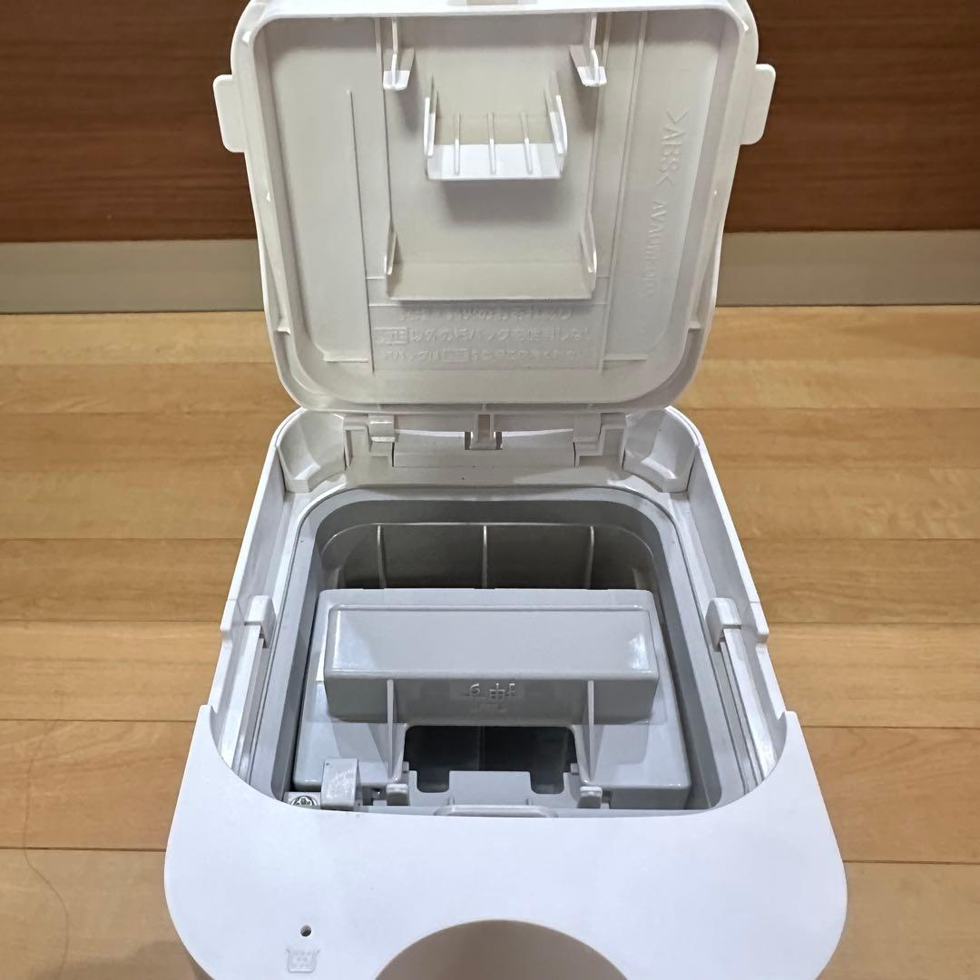 ② Panasonic 掃除機　クリーンドック　セパレートコードレス