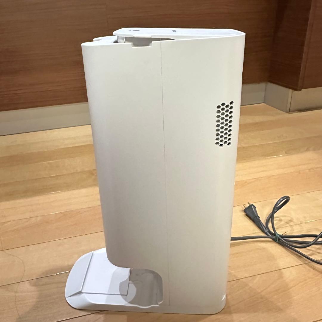 ② Panasonic 掃除機　クリーンドック　セパレートコードレス