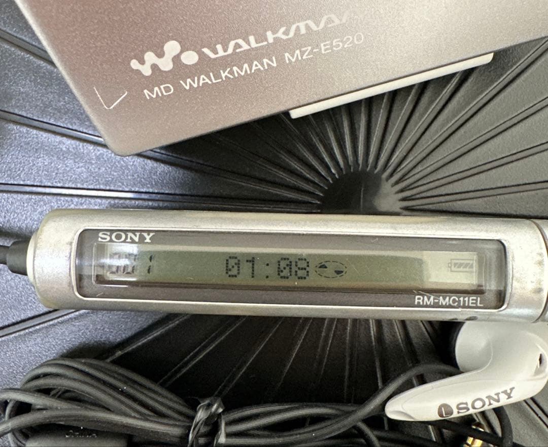 【美品DE完動品】SONY MD WALKMAN MZ-E520