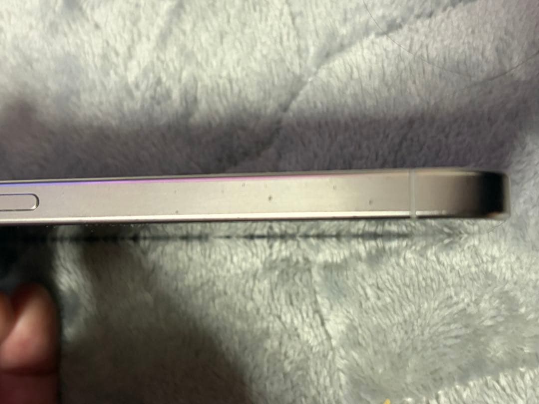 Apple iPhone 15 Pro ホワイトチタニウム　128GB 本体