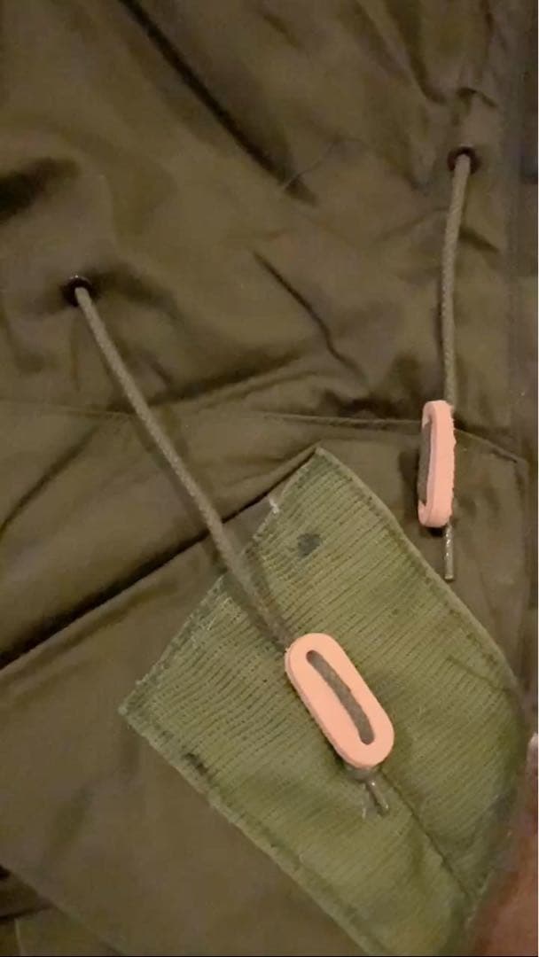米軍US ARMYデッドストックM65フード 76年製　フィッシュテイル　コート