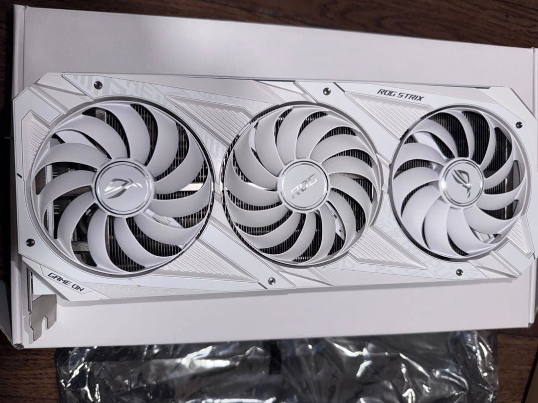 グラフィックボード・グラボ・ビデオカード ASUS ROG STRIX GeForce RTX3090 White