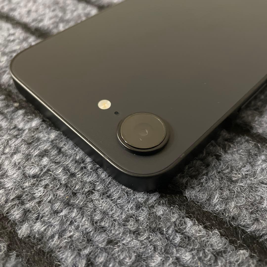 166 Apple iPhone16e 128GB ブラック SIMフリー