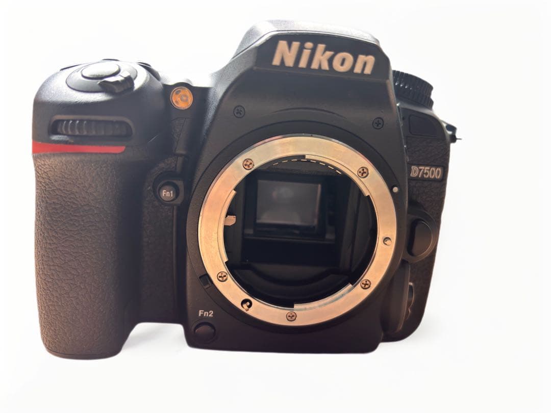 Nikon D7500 デジタル一眼レフカメラ レンズ付き