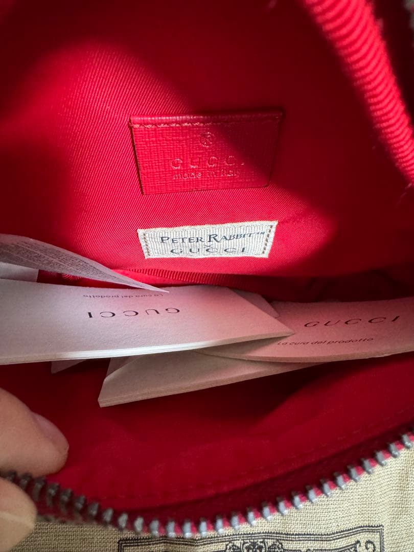 GUCCI ボディバッグ ウサギとリンゴ柄グッチ チルドレンズ ベルトバッグ新品