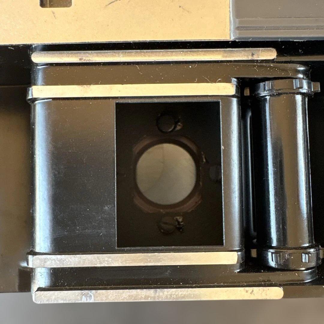 Olympus Pen EE ハーフサイズカメラ