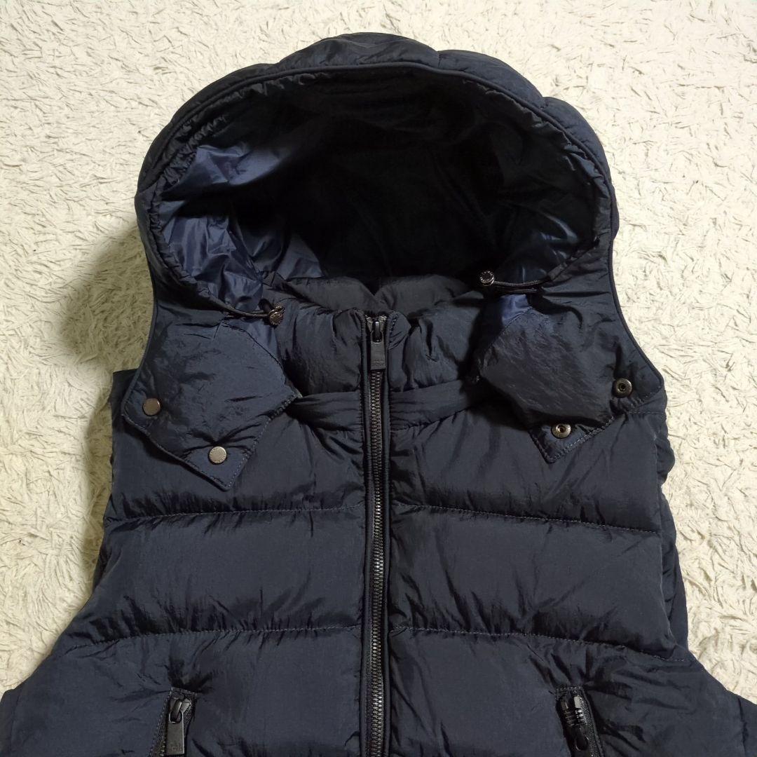 美品 TATRAS CURONE ダウンベスト 2WAY 02 ネイビー