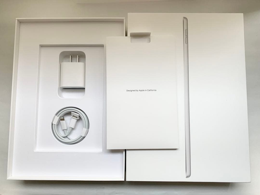 Apple iPad 第9世代 64GB シルバー（Wi-Fiモデル）