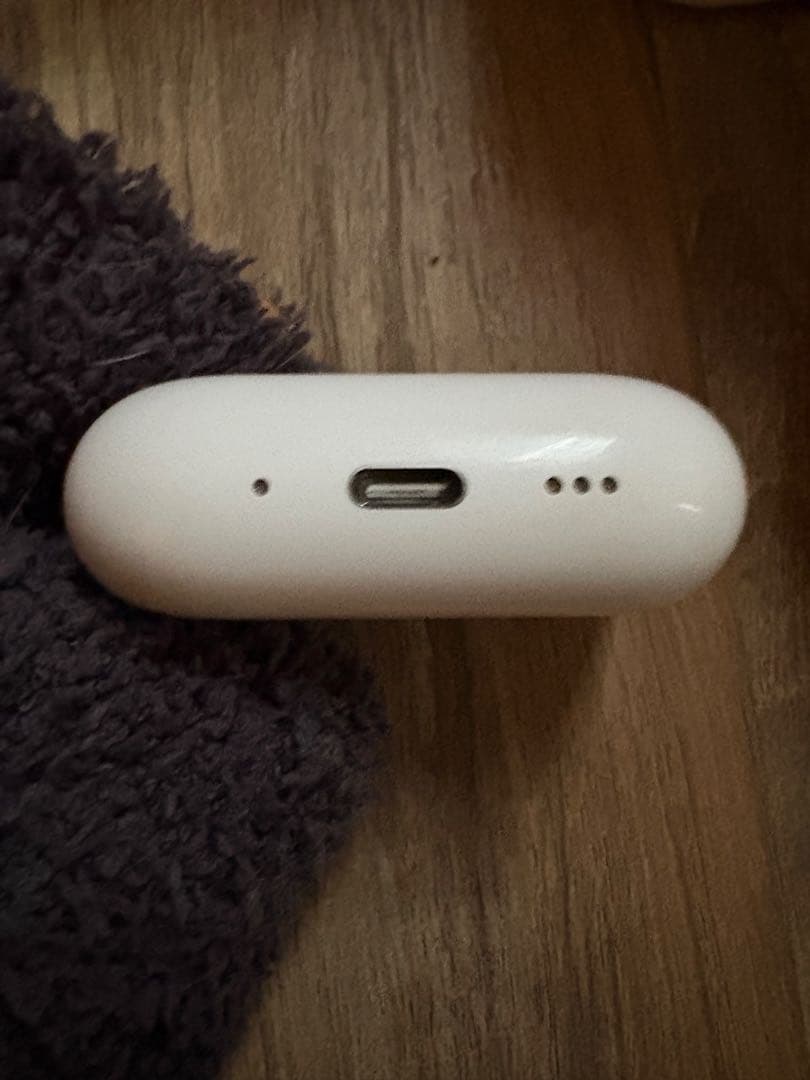 airpods pro 3 第3世代　充電ケースのみ