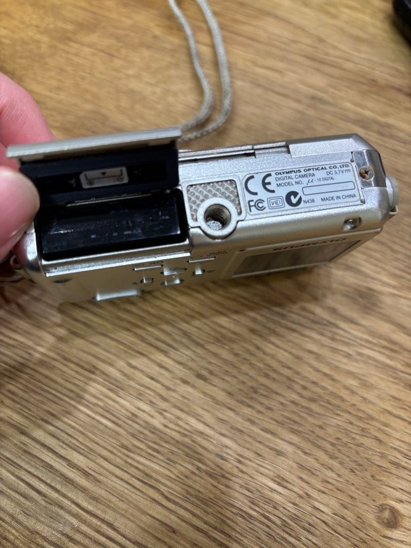 裕*様 OLYMPUS 3.2メガピクセル コンパクトデジタルカメラ