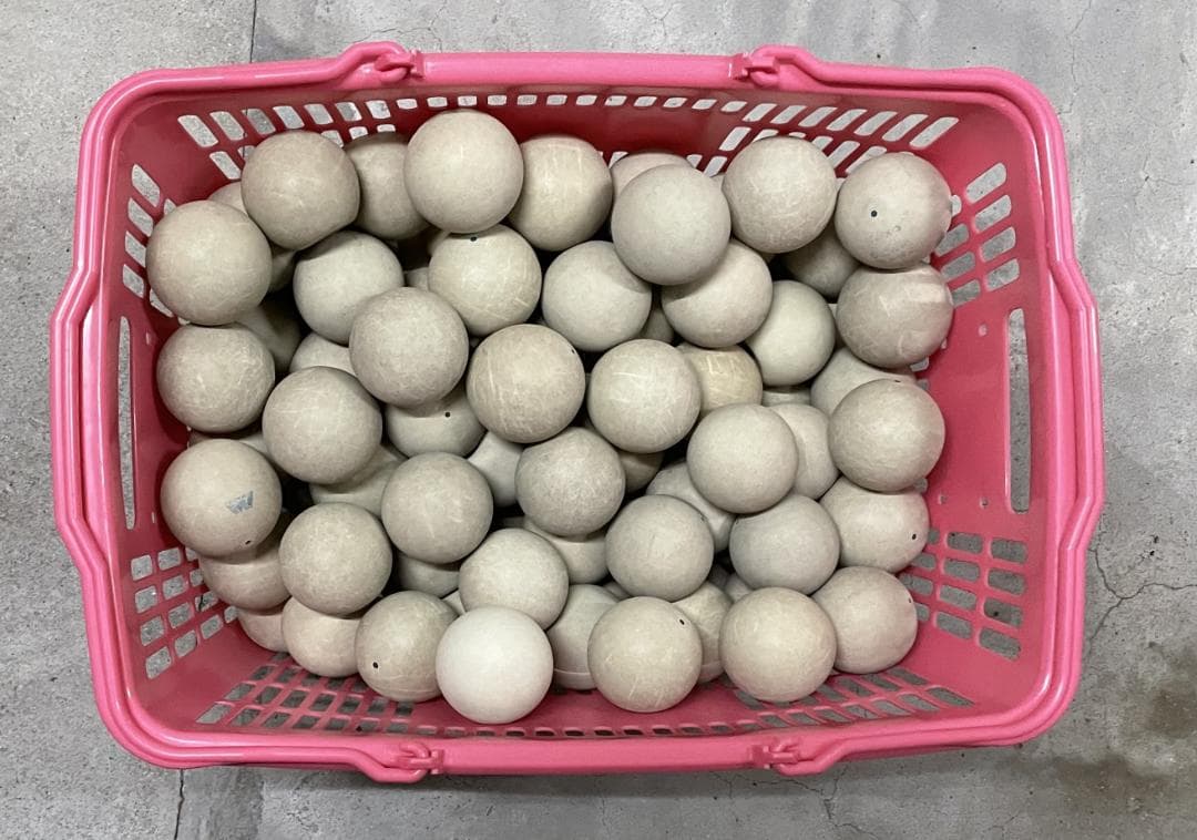 中古ソフトテニスボール 90個　練習用ケンコー　試合用アカエム　カゴ付き