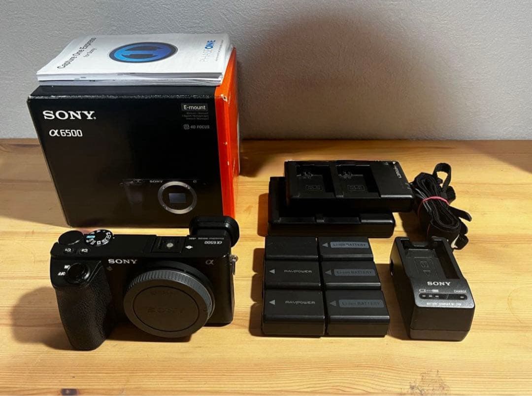 SONY α6500 ミラーレスカメラ バッテリー6個　まとめて