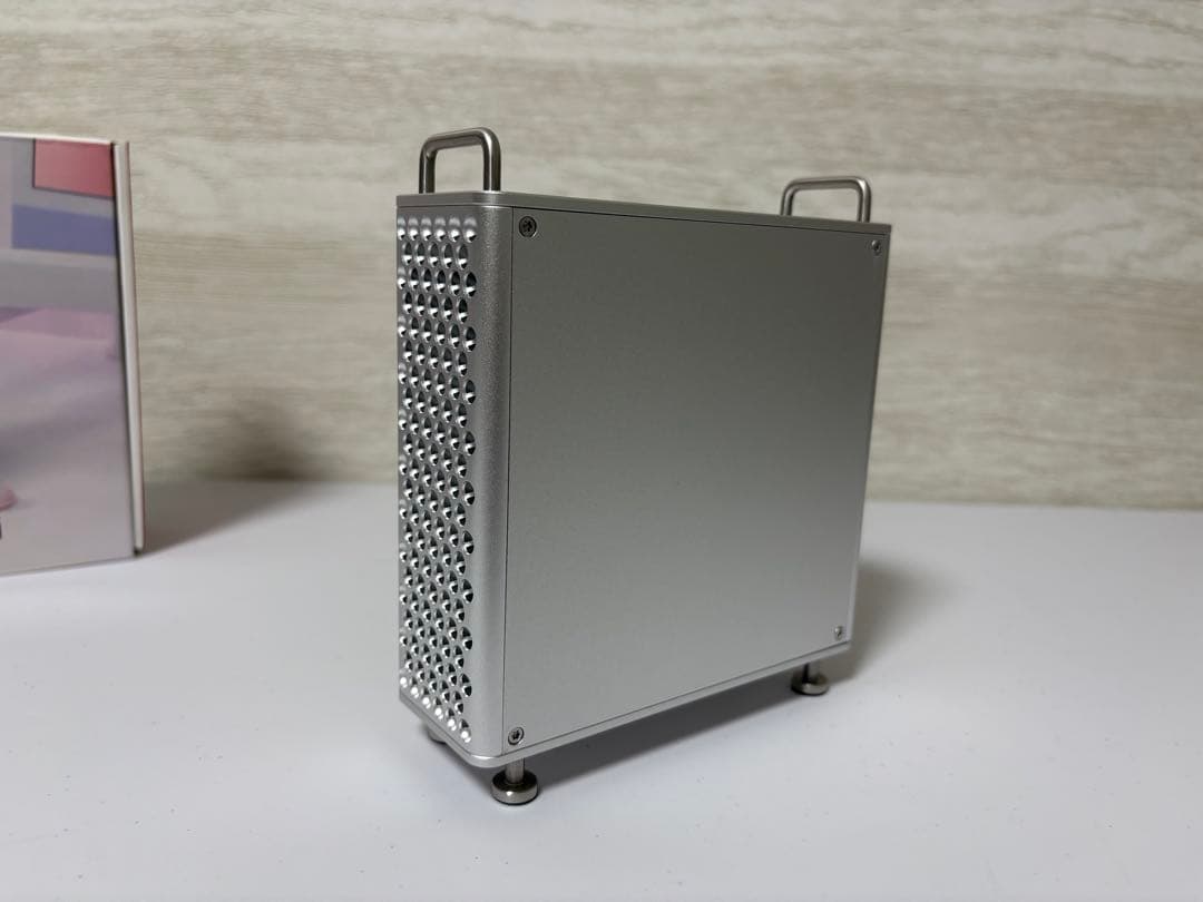 M4 mac mini ケース付き