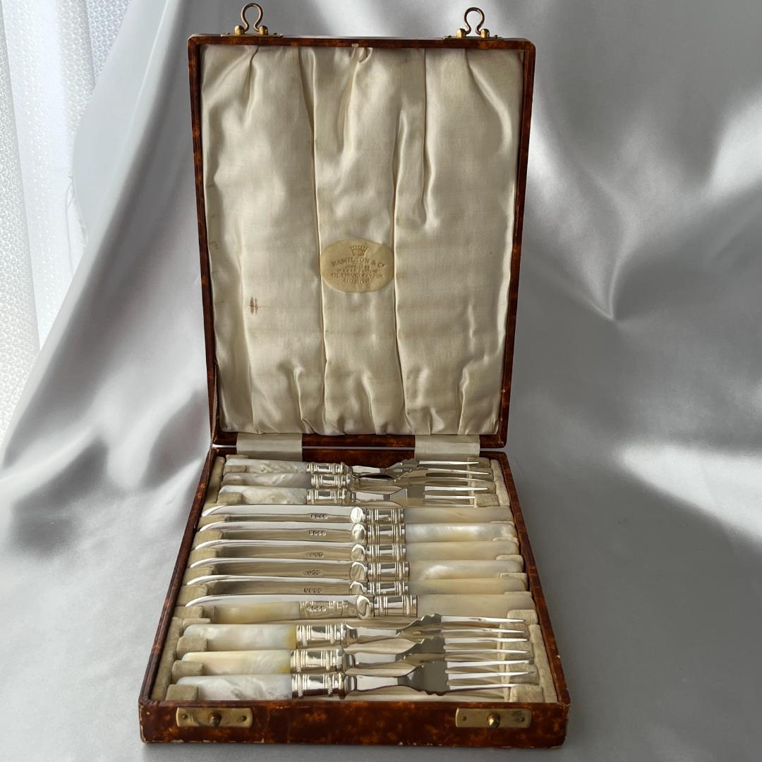 【英国】【白蝶貝】デザート / フルーツセット 12本 マザーオブパール ケース