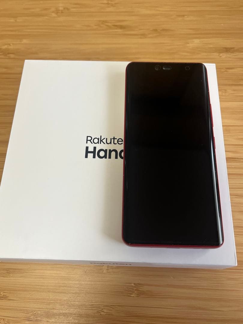 美品【ほぼ新品】早い者勝ち　Rakuten Hand 5G P780 レッド