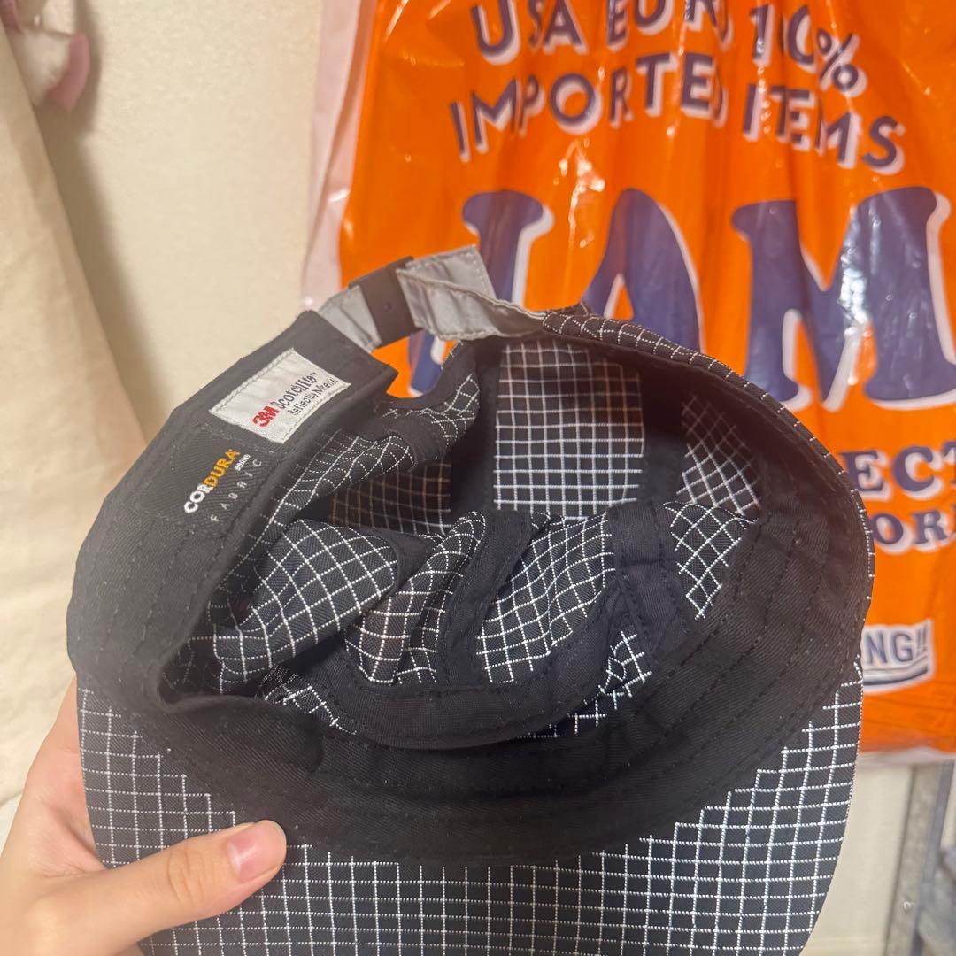 Supreme チェック柄キャップ ブラック　ボックスロゴ