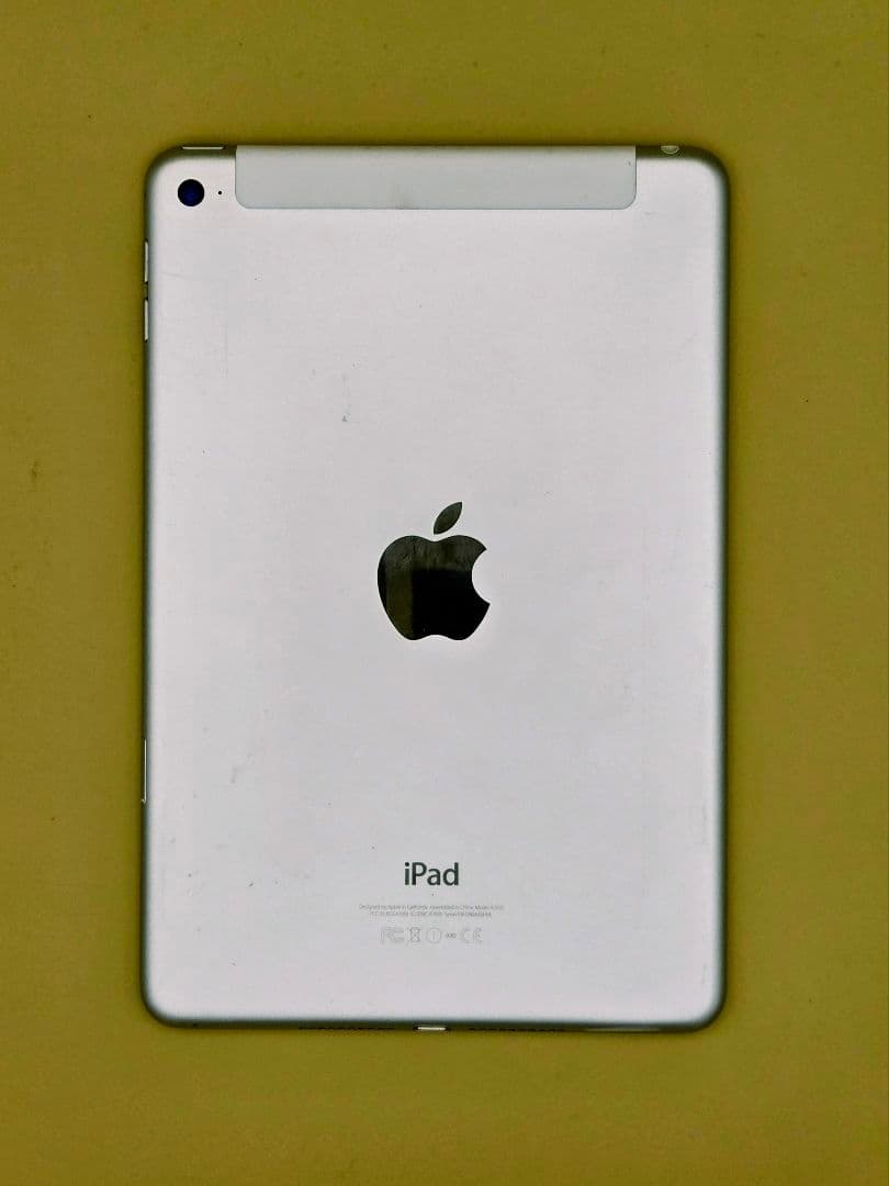 Apple iPad mini4　シルバー WiFi　セルラー　64G