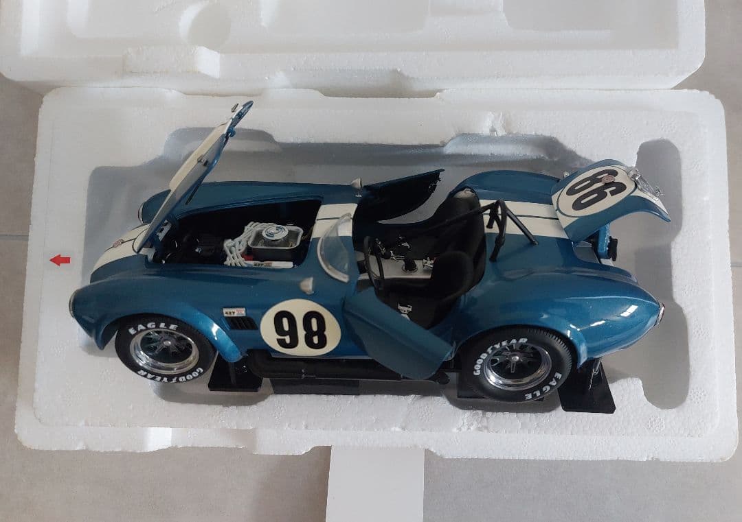 ミニカー KYOSHO SHELBY COBRA 427 S/C Racing