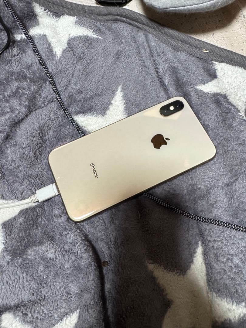 Apple iPhone Xs ゴールド 本体
