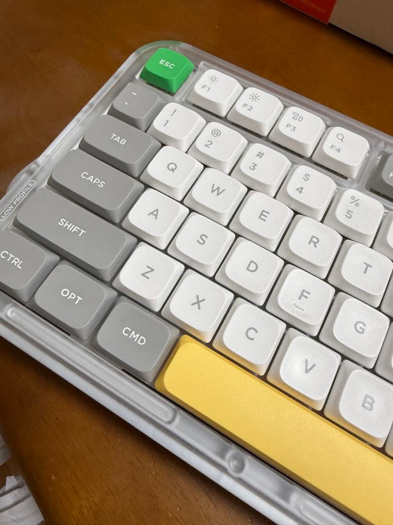 NuPhy Kick75 Blush Nano軸 純正リストレスト付