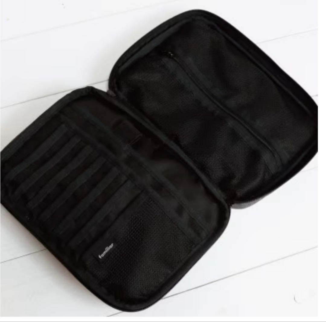 新品 ファミリア マルチケース 限定非売品