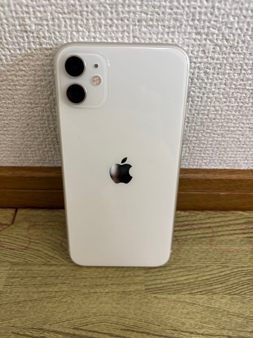 Apple iPhone 11 128GB ホワイト 箱付き