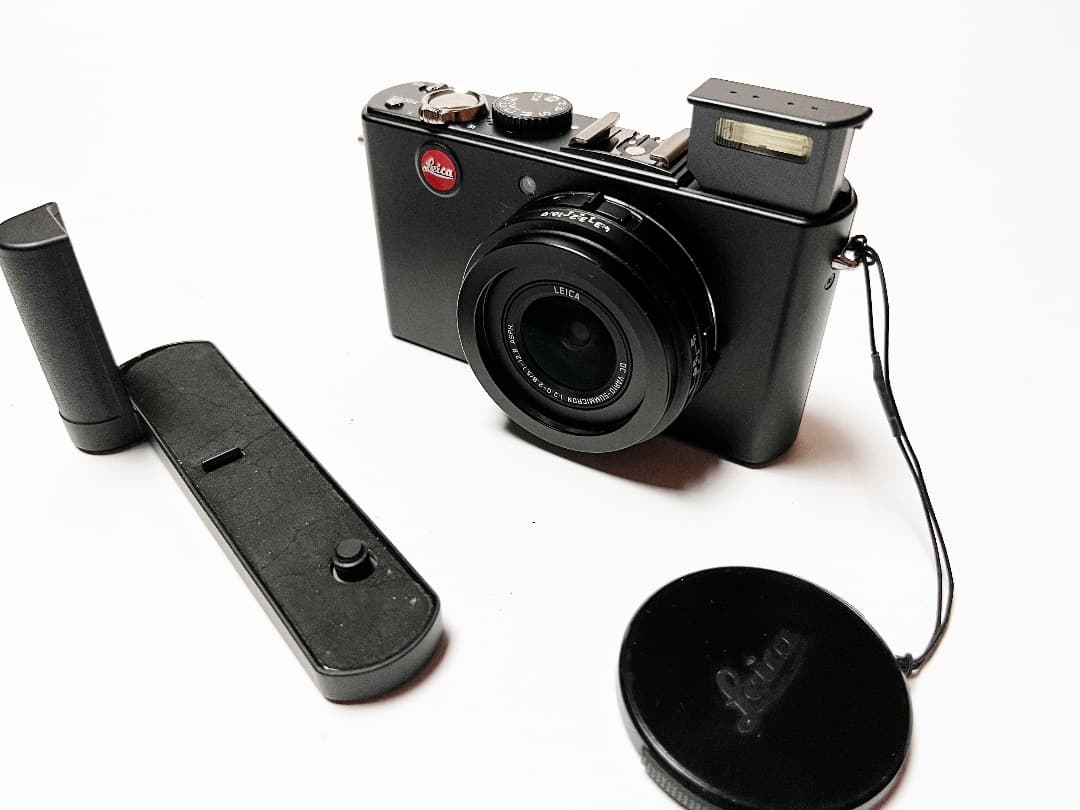 Leica D-lux4 純正グリップ付　中古 比較的美品です