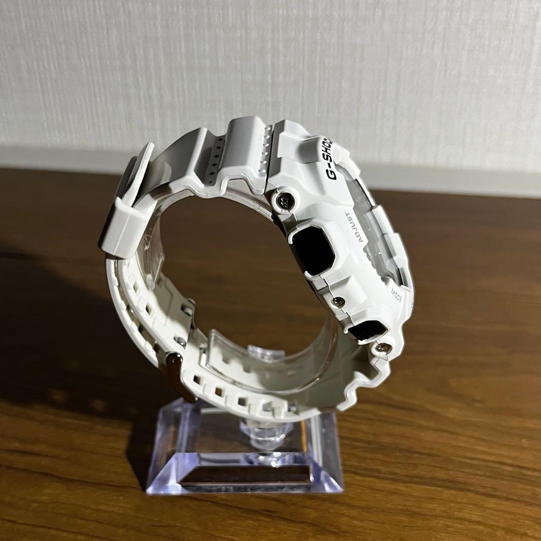 鈴*木様 新品未使用 G-SHOCK GA-110GW ホワイト シルバー デジ