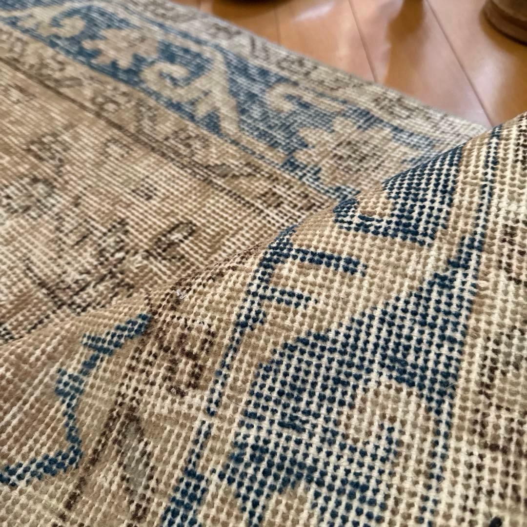 57×106 淡いミルクティー　神秘的ブルー　トルコヴィンテージラグ