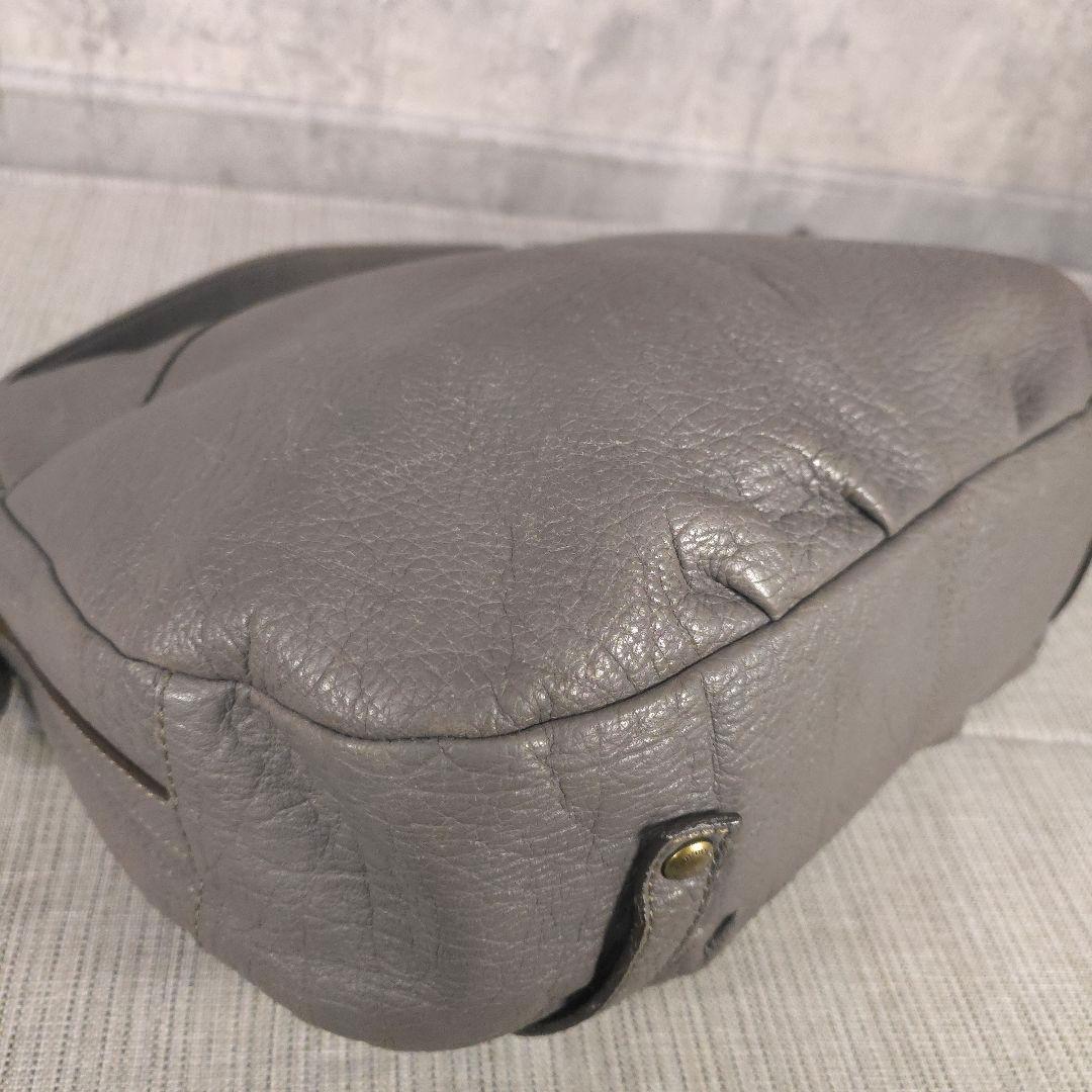 BURBERRY　バーバリー　ブルーレーベル　レザー　ショルダーバッグ　オーバル