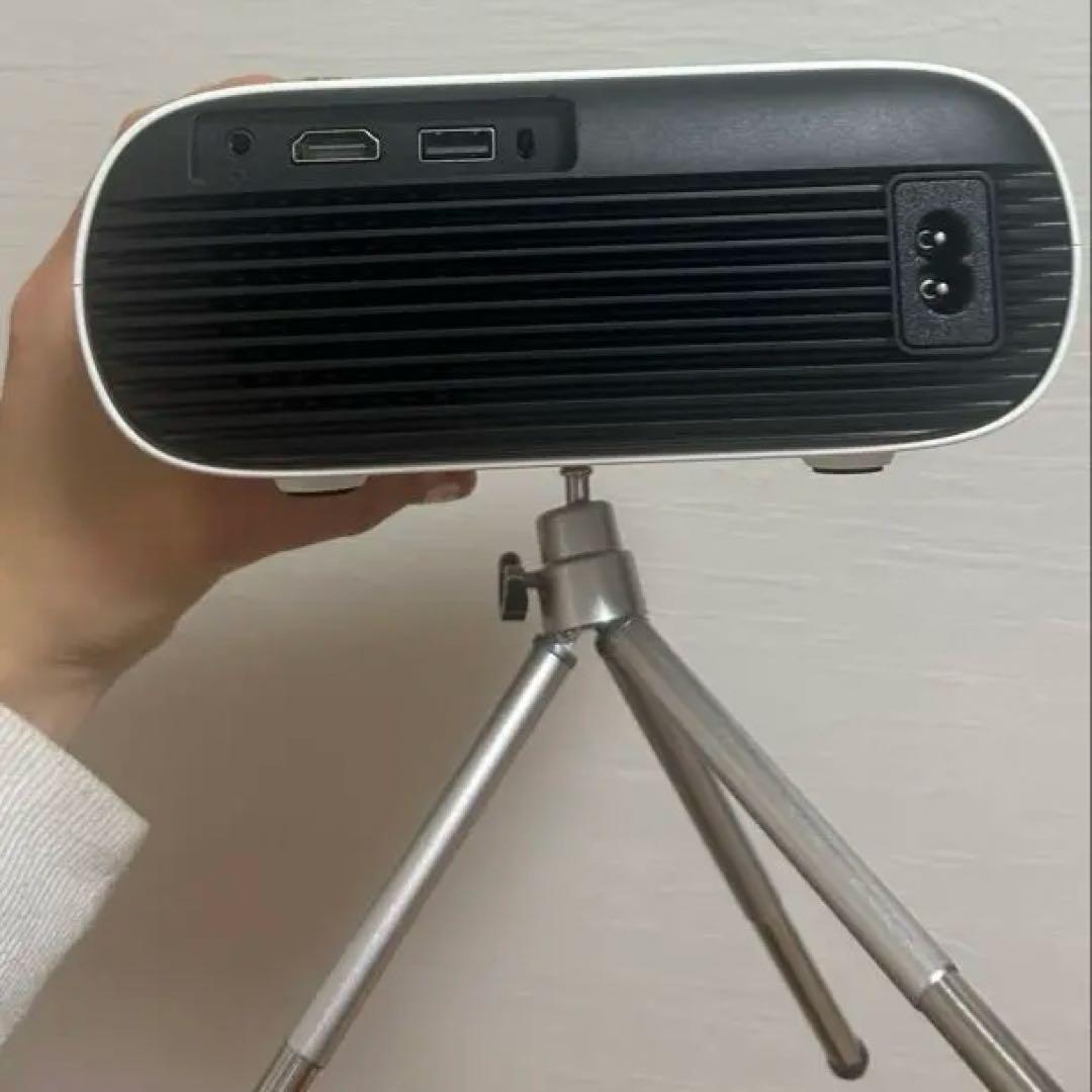 【付属品完備】TOPTRO TR26 プロジェクター 小型 4K対応 三脚付