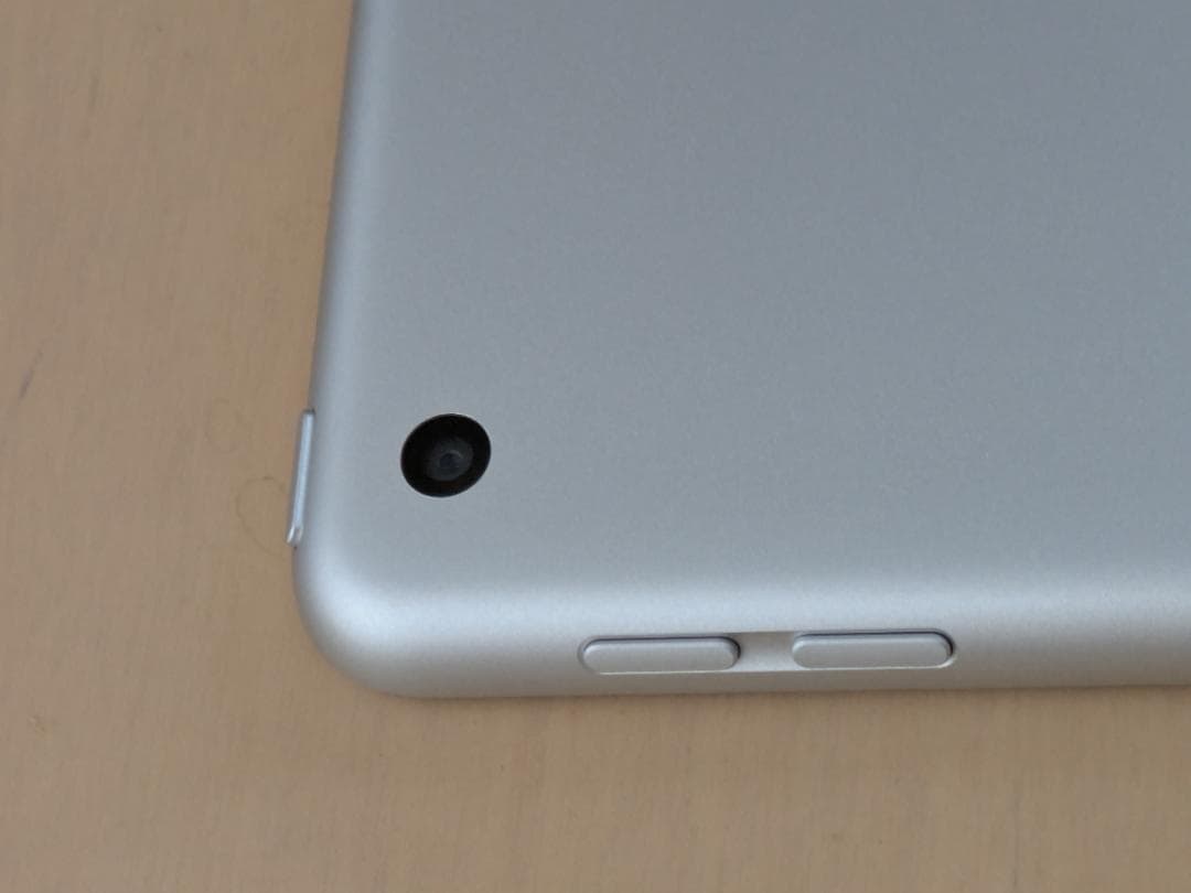 Apple iPad (第8世代) 32GB バッテリー最大容量100%