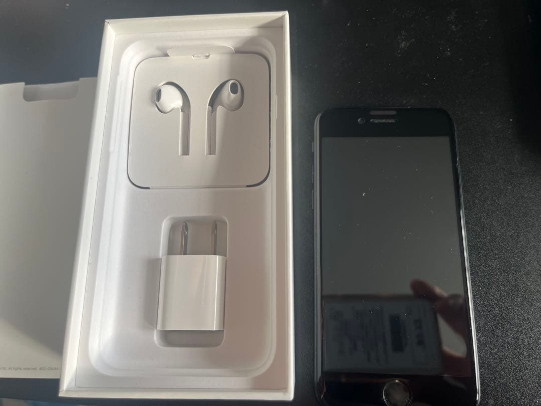 Apple iPhone SE 128GB ジャンク