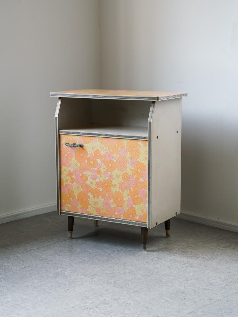 60-70's レトロポップ 花柄 キャビネット 収納ボード 昭和レトロ