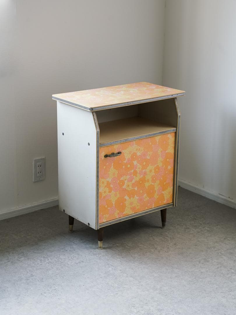 60-70's レトロポップ 花柄 キャビネット 収納ボード 昭和レトロ