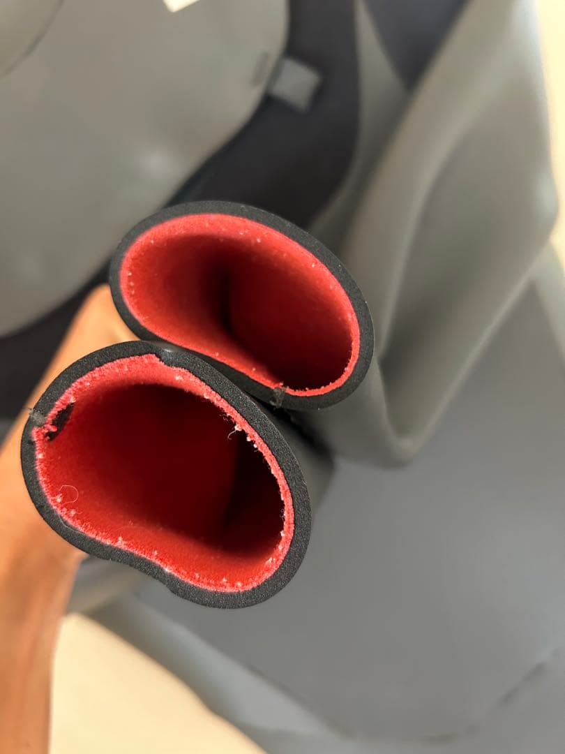 そろそろ冬支度　RASH ラッシュウェットスーツ　セミドライ　L