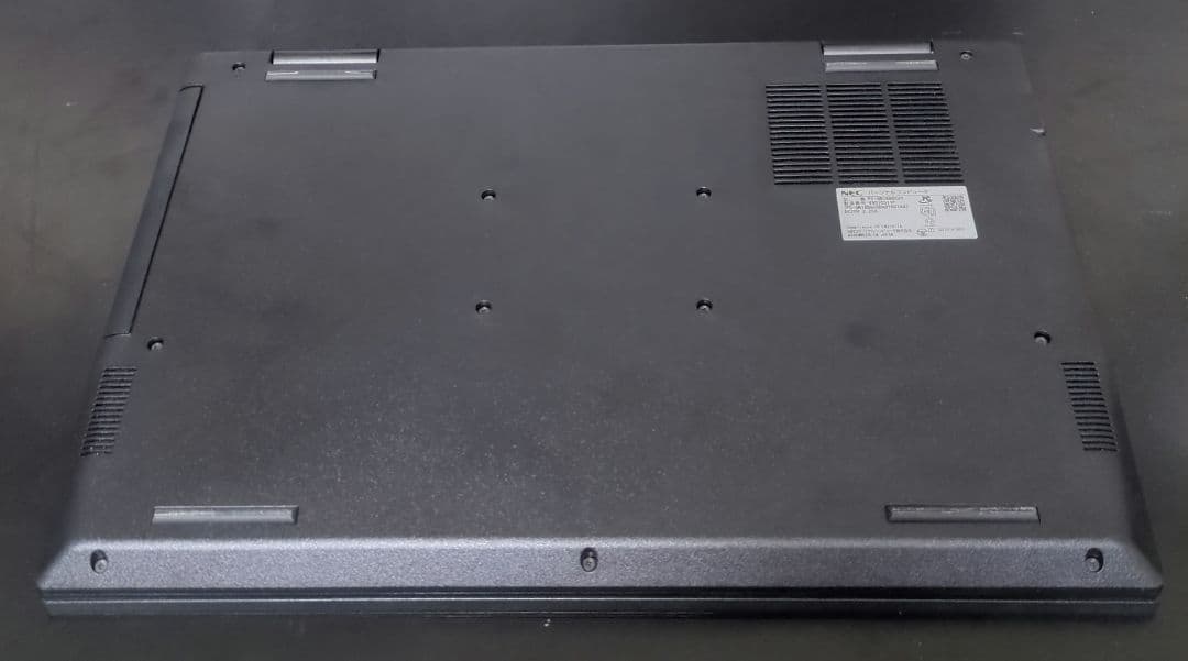 NEC　LAVIE Direct N15(R)