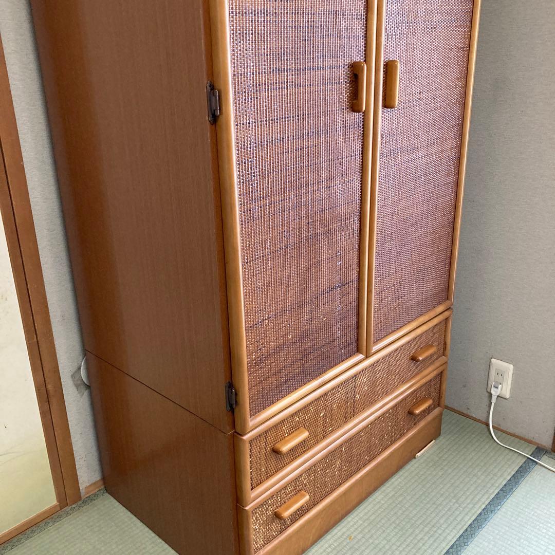 洋服ダンス　アジアン風