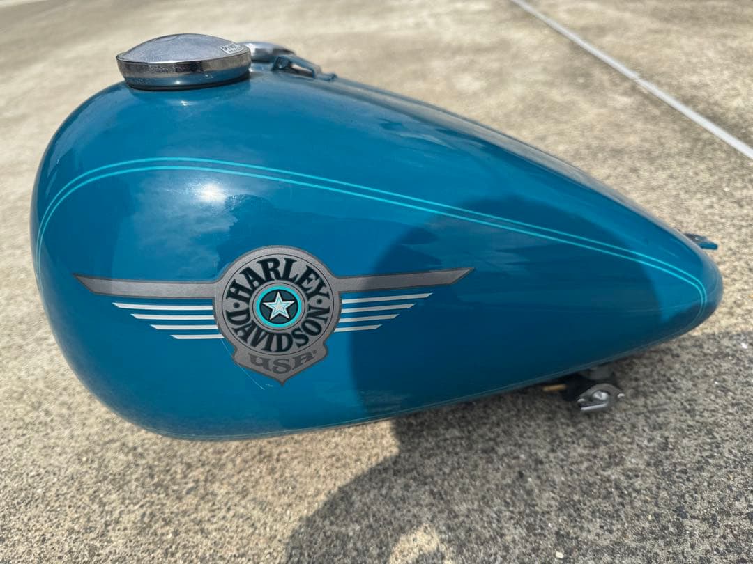 ハーレーダビッドソン flstf 2001 タンク