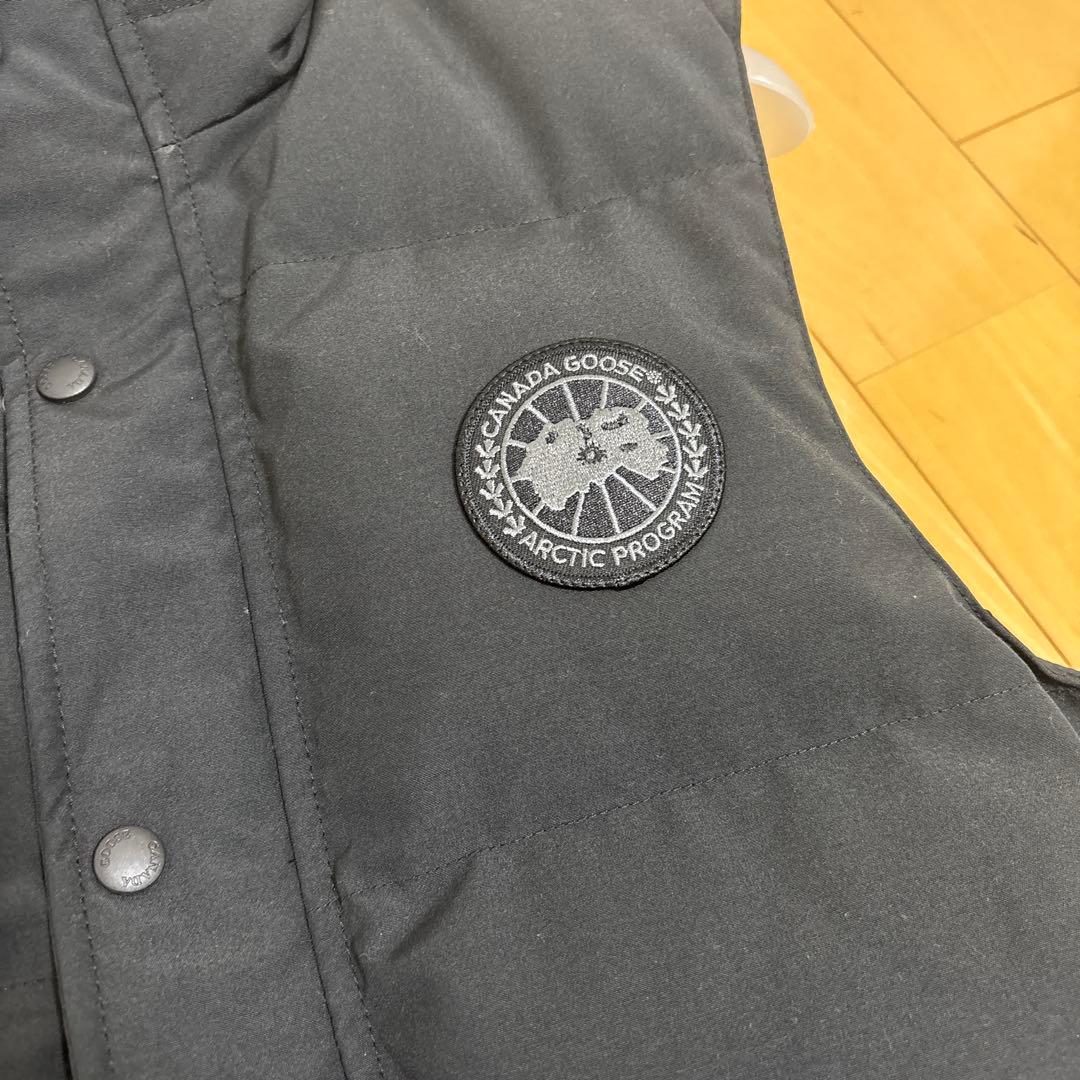 カナダグース　ブラックレーベル　ダウンベスト　M