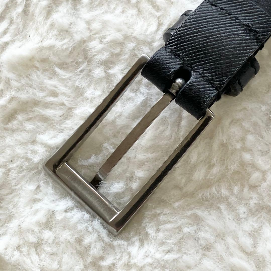 PRADA サフィアーノレザー スクエア ベルト ブラック 28 70