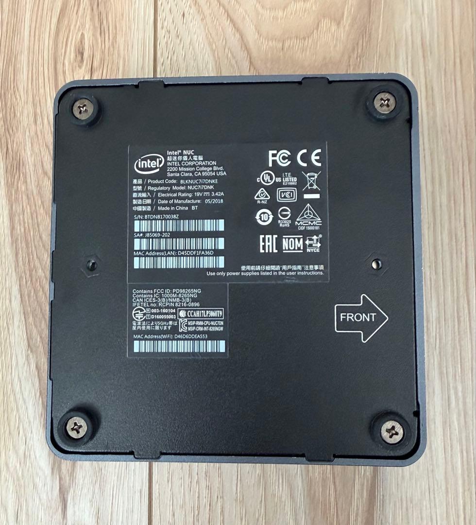 Intel NUC ミニPC ベアボーン　BLKNUC7I7DNKE