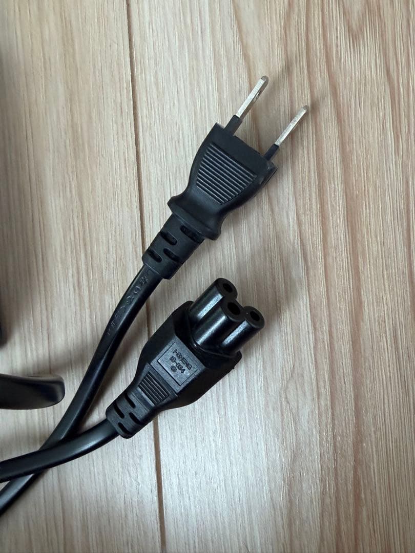 Intel NUC ミニPC ベアボーン　BLKNUC7I7DNKE