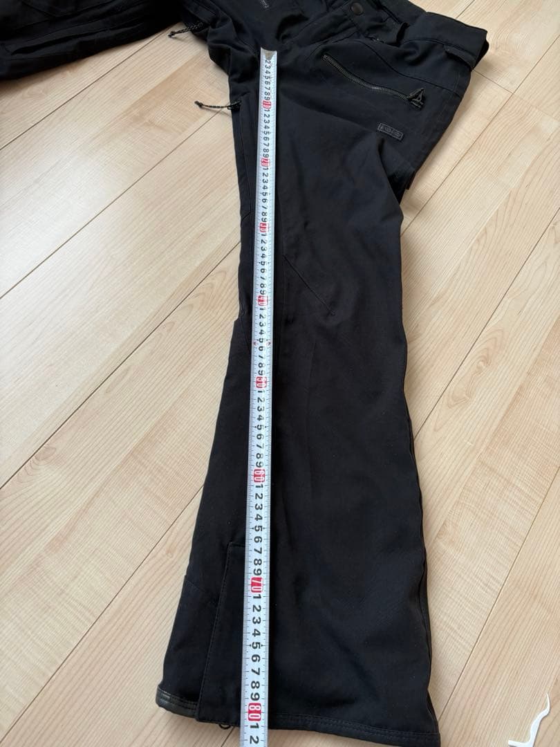 VOLCOMスノーボードウェア上下セット　 ジャケットはGORE-TEX ！！